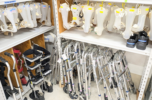 装具・歩行補助具